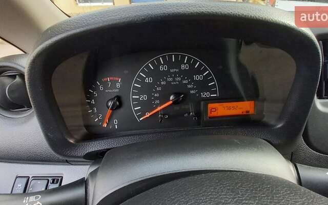 Білий Ніссан NV200, об'ємом двигуна 2 л та пробігом 125 тис. км за 12200 $, фото 13 на Automoto.ua