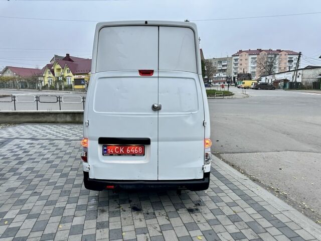 Белый Ниссан NV200, объемом двигателя 0 л и пробегом 40 тыс. км за 12700 $, фото 2 на Automoto.ua