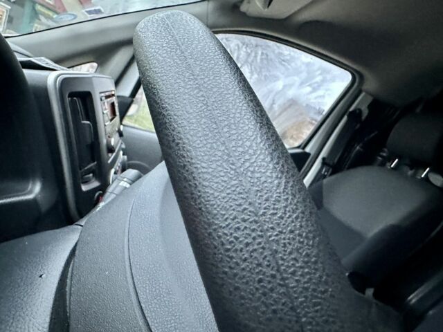 Белый Ниссан NV200, объемом двигателя 0 л и пробегом 40 тыс. км за 12700 $, фото 5 на Automoto.ua