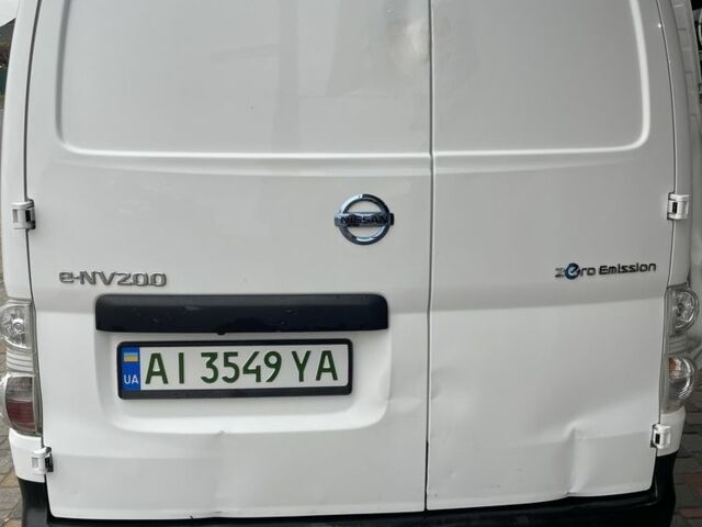 Білий Ніссан NV200, об'ємом двигуна 0 л та пробігом 41 тис. км за 14700 $, фото 5 на Automoto.ua