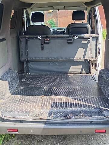 Белый Ниссан NV200, объемом двигателя 1.46 л и пробегом 318 тыс. км за 7400 $, фото 8 на Automoto.ua