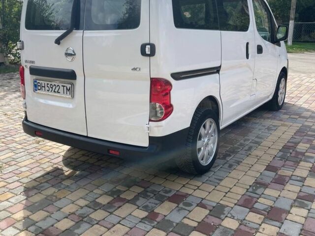 Білий Ніссан NV200, об'ємом двигуна 1.5 л та пробігом 244 тис. км за 7600 $, фото 3 на Automoto.ua