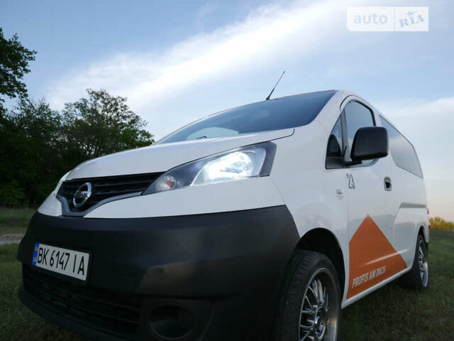 Білий Ніссан NV200, об'ємом двигуна 1.5 л та пробігом 133 тис. км за 8800 $, фото 33 на Automoto.ua