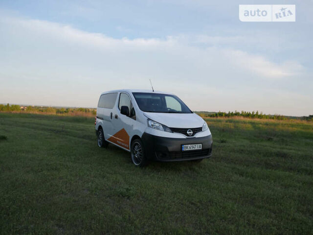 Білий Ніссан NV200, об'ємом двигуна 1.5 л та пробігом 133 тис. км за 8800 $, фото 32 на Automoto.ua