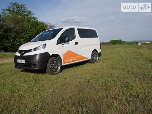 Білий Ніссан NV200, об'ємом двигуна 1.5 л та пробігом 133 тис. км за 8800 $, фото 1 на Automoto.ua