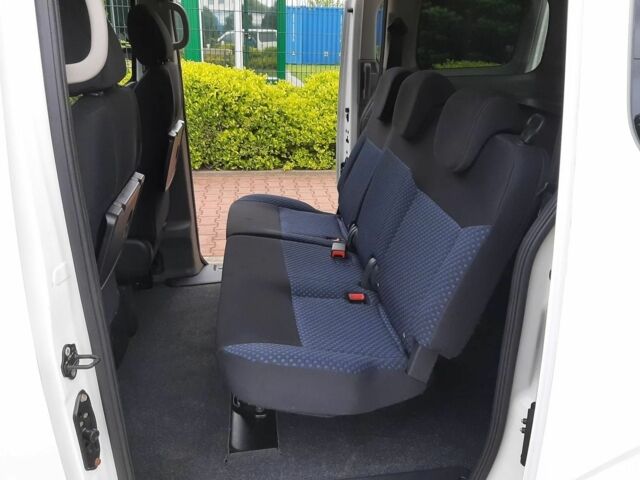 Белый Ниссан NV200, объемом двигателя 1.5 л и пробегом 171 тыс. км за 7800 $, фото 14 на Automoto.ua