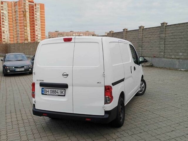 Білий Ніссан NV200, об'ємом двигуна 1.5 л та пробігом 290 тис. км за 5300 $, фото 6 на Automoto.ua