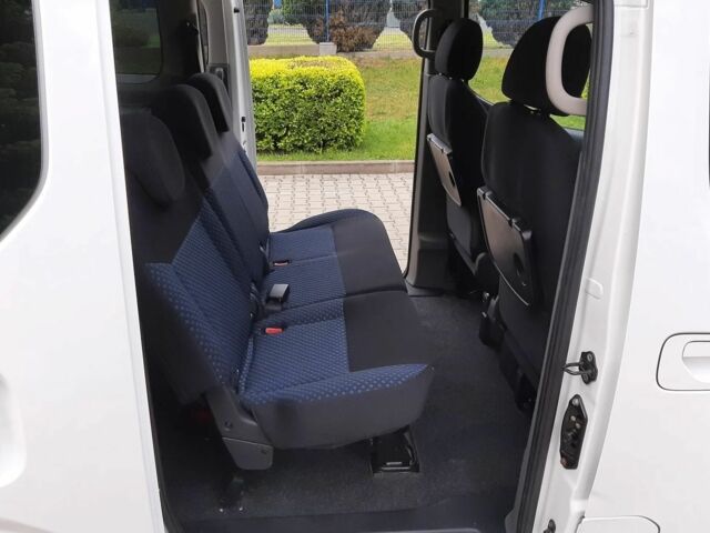 Белый Ниссан NV200, объемом двигателя 1.5 л и пробегом 171 тыс. км за 7800 $, фото 10 на Automoto.ua