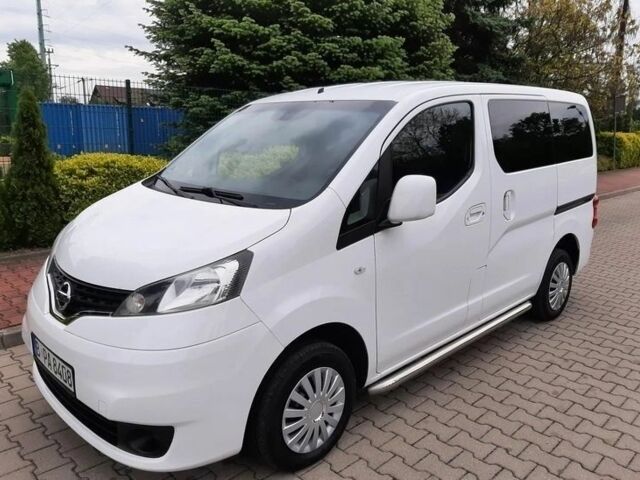 Белый Ниссан NV200, объемом двигателя 1.5 л и пробегом 171 тыс. км за 7800 $, фото 1 на Automoto.ua