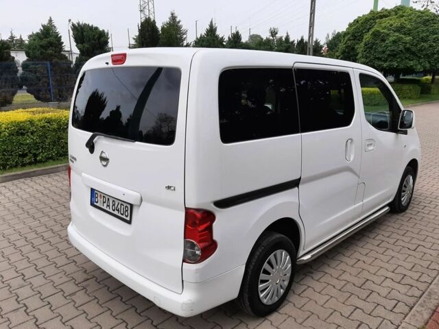 Белый Ниссан NV200, объемом двигателя 1.5 л и пробегом 171 тыс. км за 7800 $, фото 6 на Automoto.ua