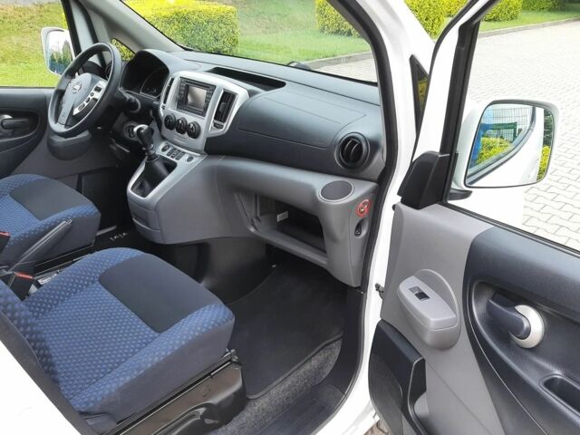 Белый Ниссан NV200, объемом двигателя 1.5 л и пробегом 171 тыс. км за 7800 $, фото 8 на Automoto.ua