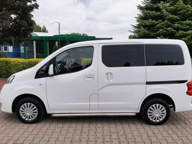 Белый Ниссан NV200, объемом двигателя 1.5 л и пробегом 171 тыс. км за 7800 $, фото 5 на Automoto.ua