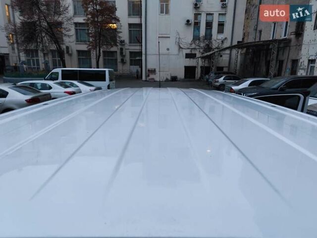 Білий Ніссан NV200, об'ємом двигуна 1.46 л та пробігом 245 тис. км за 6000 $, фото 27 на Automoto.ua