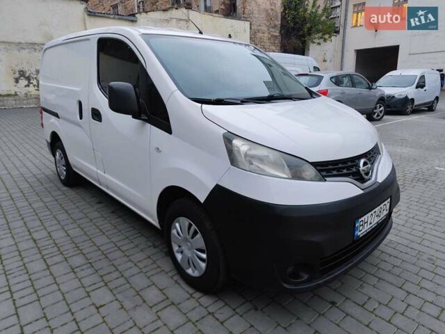 Білий Ніссан NV200, об'ємом двигуна 1.46 л та пробігом 245 тис. км за 6000 $, фото 7 на Automoto.ua