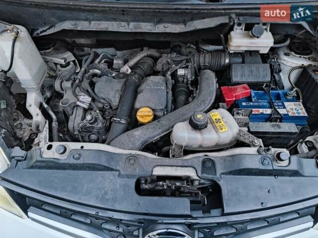 Білий Ніссан NV200, об'ємом двигуна 1.46 л та пробігом 245 тис. км за 6000 $, фото 28 на Automoto.ua