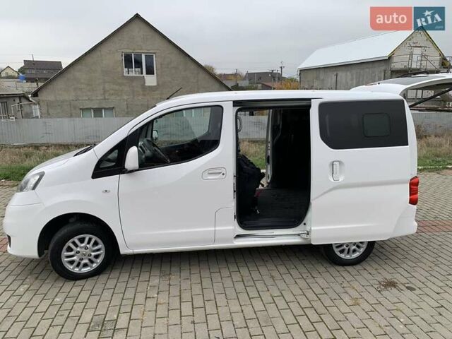Білий Ніссан NV200, об'ємом двигуна 1.5 л та пробігом 190 тис. км за 12800 $, фото 27 на Automoto.ua
