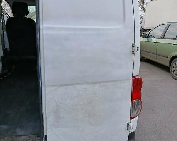 Білий Ніссан NV200, об'ємом двигуна 1.46 л та пробігом 217 тис. км за 8000 $, фото 14 на Automoto.ua