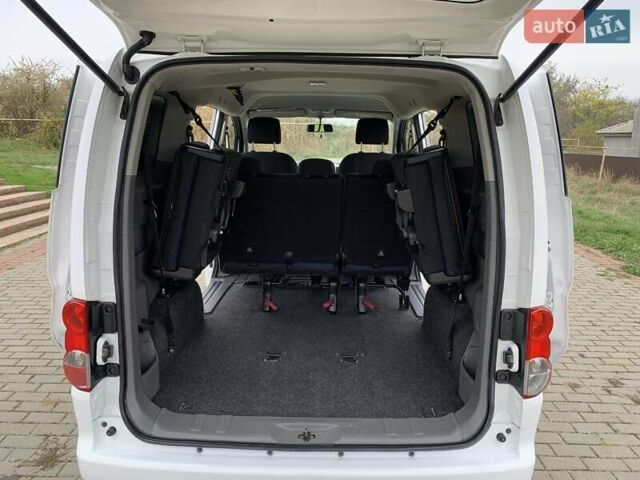 Білий Ніссан NV200, об'ємом двигуна 1.5 л та пробігом 190 тис. км за 12800 $, фото 13 на Automoto.ua