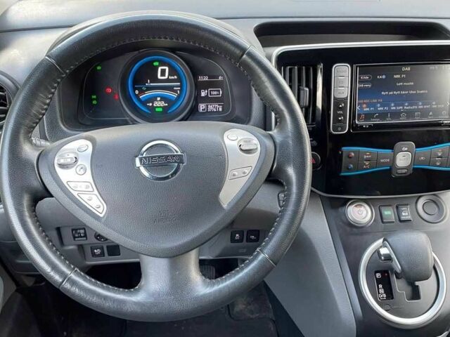 Белый Ниссан NV200, объемом двигателя 0 л и пробегом 132 тыс. км за 13500 $, фото 11 на Automoto.ua