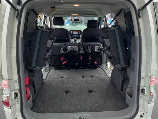 Белый Ниссан NV200, объемом двигателя 0 л и пробегом 132 тыс. км за 13500 $, фото 18 на Automoto.ua