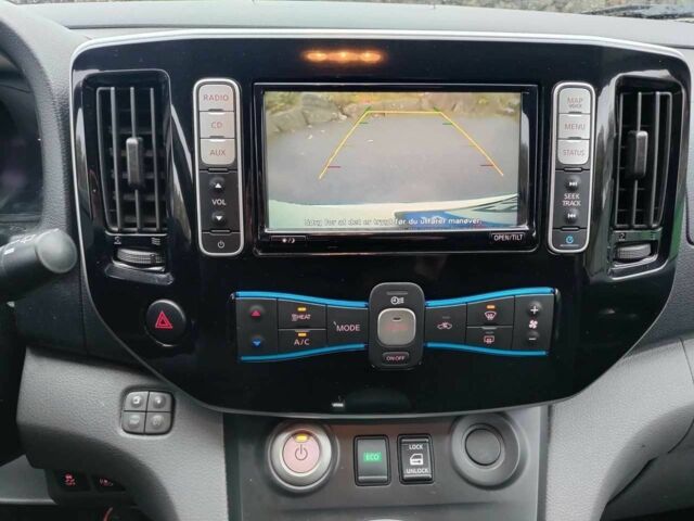 Белый Ниссан NV200, объемом двигателя 0 л и пробегом 132 тыс. км за 13500 $, фото 15 на Automoto.ua