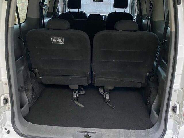 Білий Ніссан NV200, об'ємом двигуна 0 л та пробігом 47 тис. км за 17500 $, фото 12 на Automoto.ua