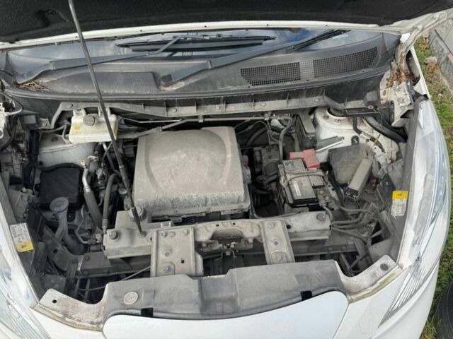 Белый Ниссан NV200, объемом двигателя 0 л и пробегом 204 тыс. км за 5900 $, фото 18 на Automoto.ua