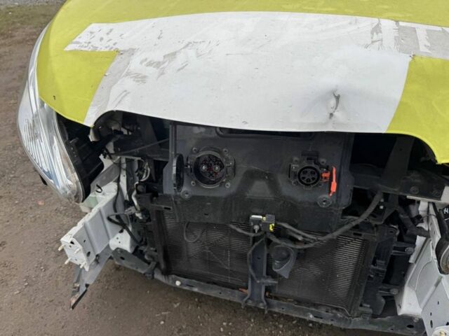 Білий Ніссан NV200, об'ємом двигуна 0 л та пробігом 122 тис. км за 8950 $, фото 3 на Automoto.ua