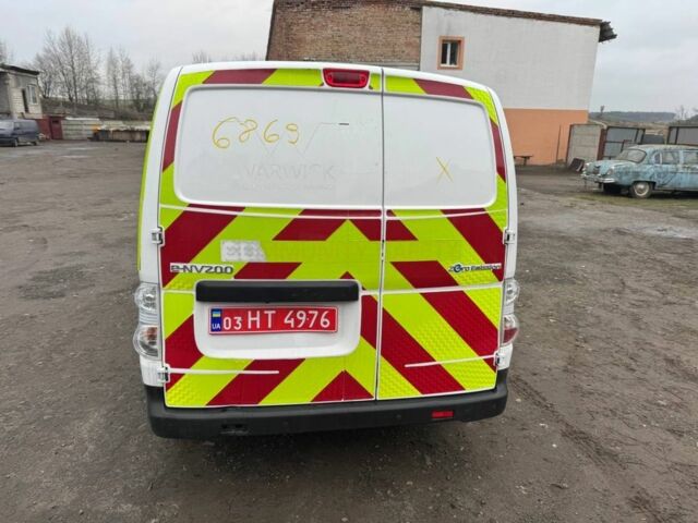 Білий Ніссан NV200, об'ємом двигуна 0 л та пробігом 122 тис. км за 8950 $, фото 8 на Automoto.ua