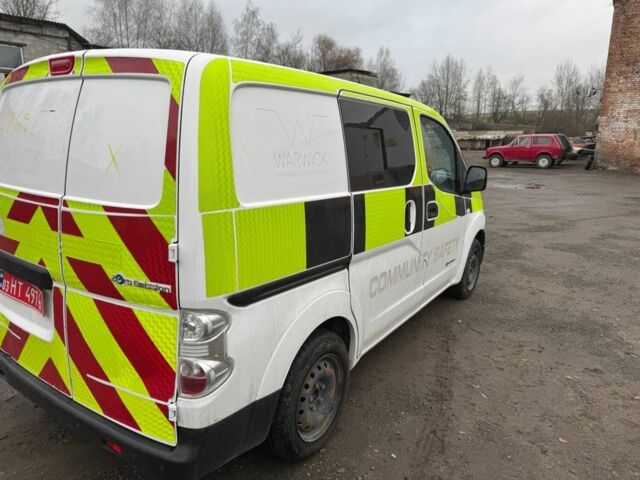 Білий Ніссан NV200, об'ємом двигуна 0 л та пробігом 122 тис. км за 8950 $, фото 10 на Automoto.ua