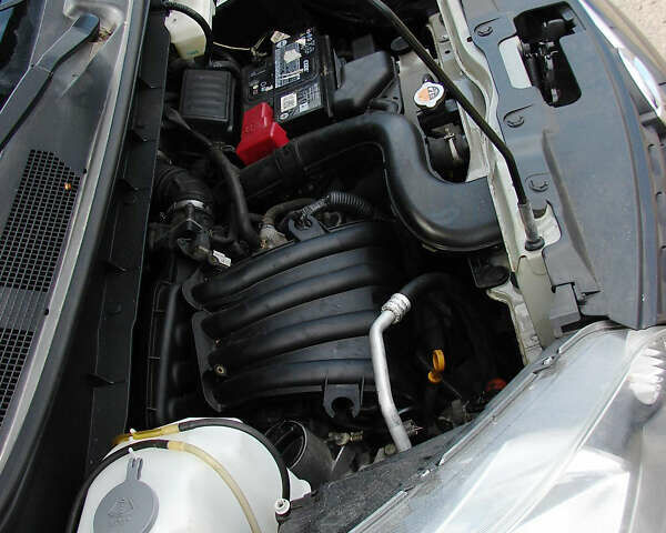 Черный Ниссан NV200, объемом двигателя 1.6 л и пробегом 210 тыс. км за 10200 $, фото 14 на Automoto.ua