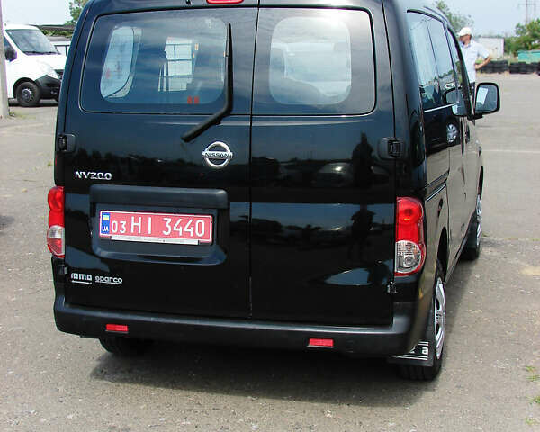 Черный Ниссан NV200, объемом двигателя 1.6 л и пробегом 210 тыс. км за 10200 $, фото 4 на Automoto.ua