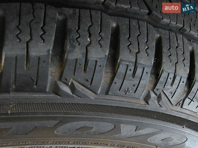 Черный Ниссан NV200, объемом двигателя 1.6 л и пробегом 210 тыс. км за 10200 $, фото 5 на Automoto.ua