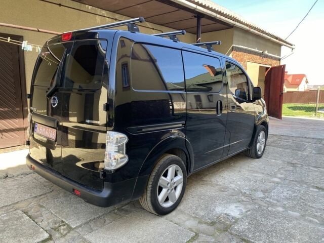 Чорний Ніссан NV200, об'ємом двигуна 0 л та пробігом 119 тис. км за 11300 $, фото 4 на Automoto.ua