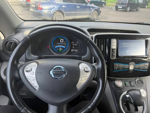 Черный Ниссан NV200, объемом двигателя 0 л и пробегом 135 тыс. км за 9500 $, фото 11 на Automoto.ua