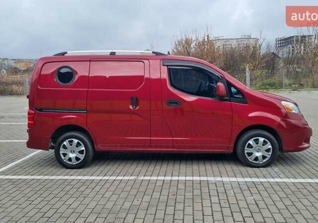 Червоний Ніссан NV200, об'ємом двигуна 2 л та пробігом 95 тис. км за 12300 $, фото 2 на Automoto.ua
