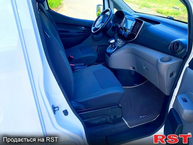 Ниссан NV200, объемом двигателя 81 л и пробегом 119 тыс. км за 15200 $, фото 7 на Automoto.ua