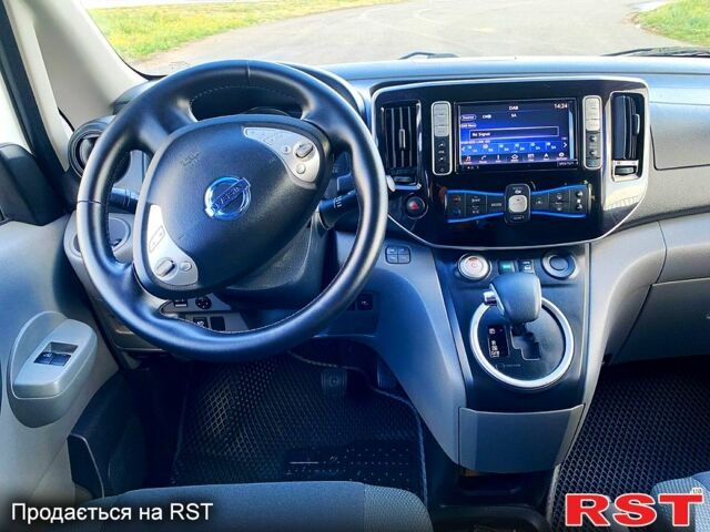 Ниссан NV200, объемом двигателя 81 л и пробегом 119 тыс. км за 15200 $, фото 6 на Automoto.ua