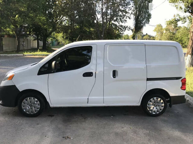 Ниссан NV200, объемом двигателя 2 л и пробегом 150 тыс. км за 10500 $, фото 4 на Automoto.ua