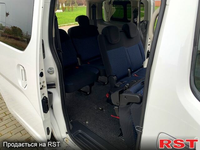 Ниссан NV200, объемом двигателя 1.5 л и пробегом 190 тыс. км за 12800 $, фото 9 на Automoto.ua