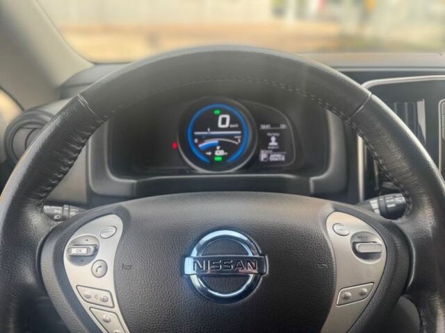 Серый Ниссан NV200, объемом двигателя 0 л и пробегом 65 тыс. км за 15409 $, фото 6 на Automoto.ua