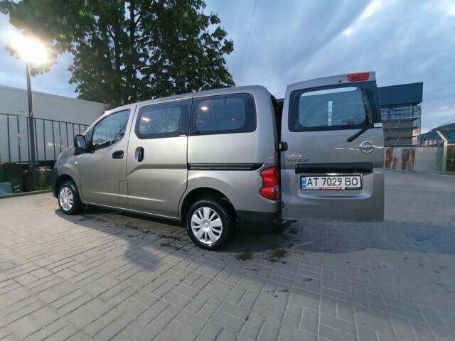 Сірий Ніссан NV200, об'ємом двигуна 0.15 л та пробігом 258 тис. км за 8800 $, фото 4 на Automoto.ua