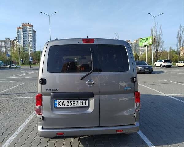 Сірий Ніссан NV200, об'ємом двигуна 1.46 л та пробігом 230 тис. км за 7800 $, фото 1 на Automoto.ua