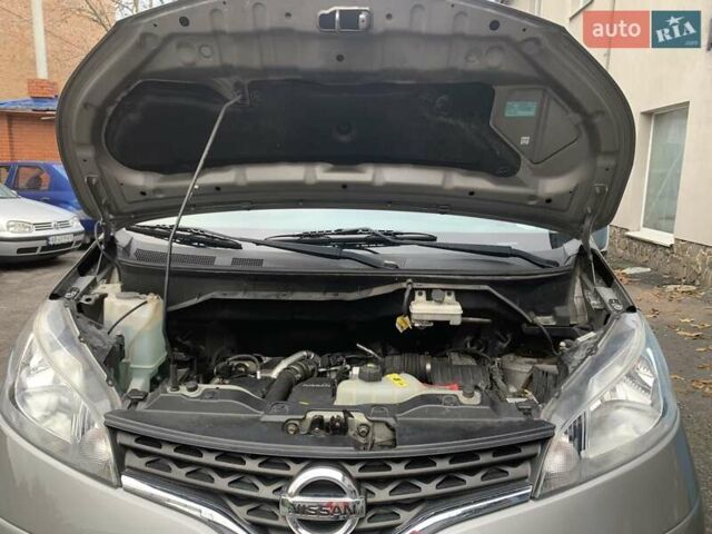 Серый Ниссан NV200, объемом двигателя 1.5 л и пробегом 175 тыс. км за 12900 $, фото 3 на Automoto.ua