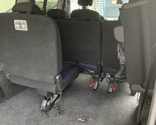 Серый Ниссан NV200, объемом двигателя 1.5 л и пробегом 175 тыс. км за 12900 $, фото 9 на Automoto.ua