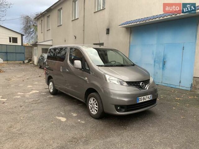 Серый Ниссан NV200, объемом двигателя 1.5 л и пробегом 175 тыс. км за 12900 $, фото 2 на Automoto.ua