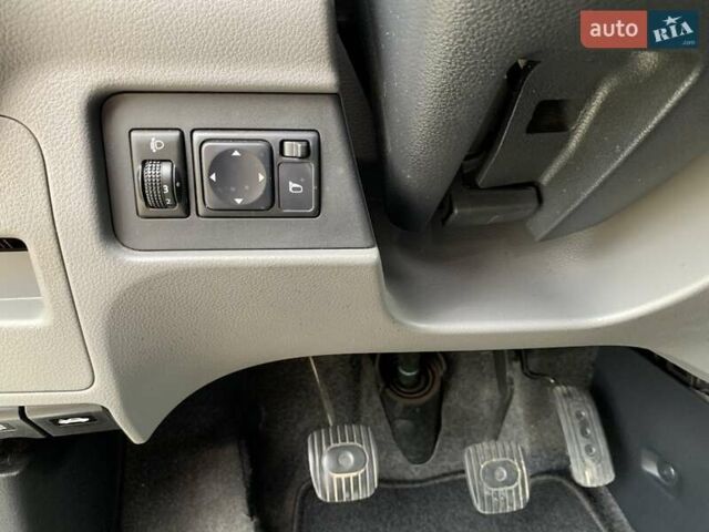 Сірий Ніссан NV200, об'ємом двигуна 1.5 л та пробігом 178 тис. км за 13999 $, фото 23 на Automoto.ua