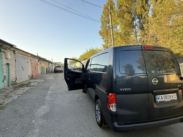 Синий Ниссан NV200, объемом двигателя 2 л и пробегом 184 тыс. км за 11000 $, фото 18 на Automoto.ua