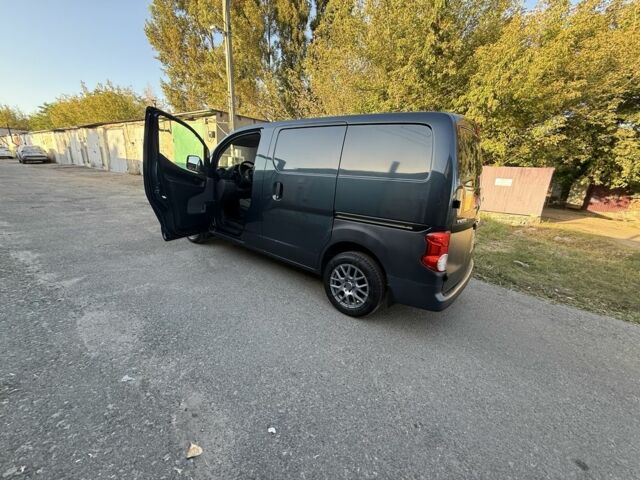 Синий Ниссан NV200, объемом двигателя 2 л и пробегом 184 тыс. км за 11000 $, фото 17 на Automoto.ua