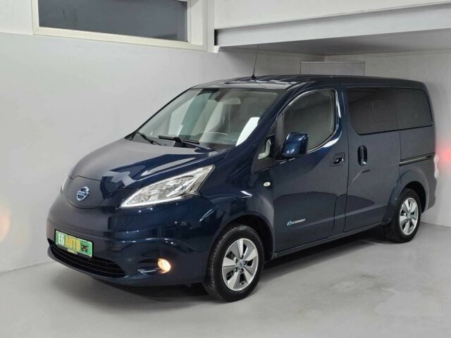 Синий Ниссан NV200, объемом двигателя 0 л и пробегом 78 тыс. км за 15000 $, фото 1 на Automoto.ua